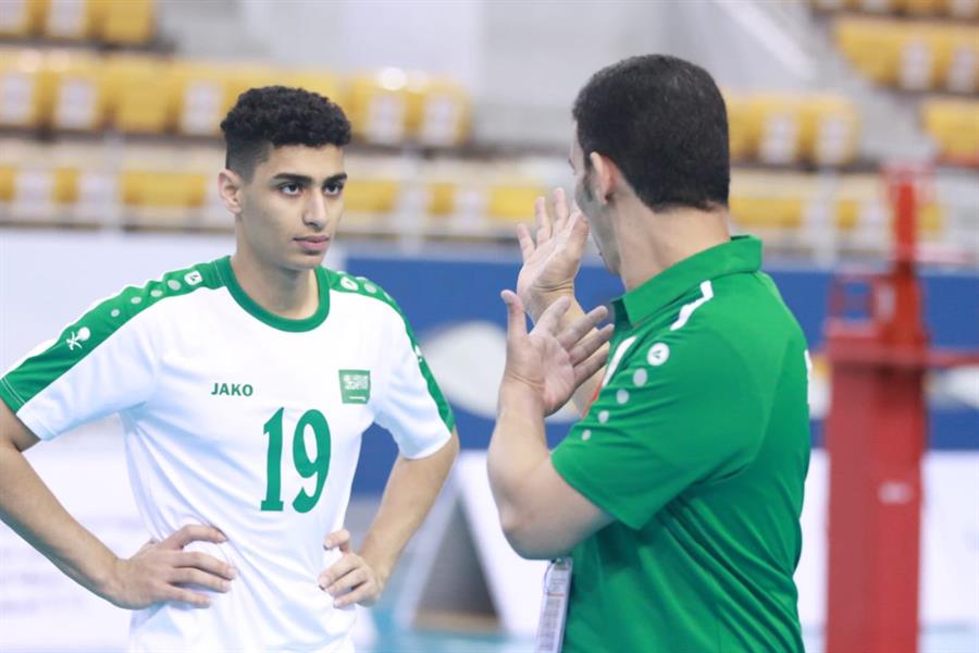 أخضر الطائرة يواصل انتصاراته بالفوز أمام الإمارات بالبطولة الخليجية للناشئين أخضر الطائرة يواصل انتصاراته بالفوز أمام الإمارات بالبطولة الخليجية للناشئين