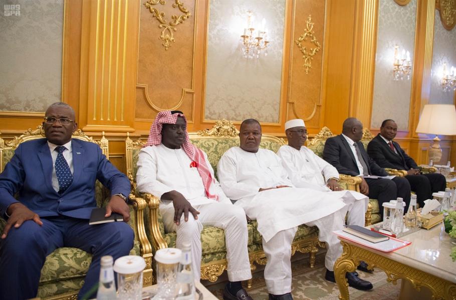 شاهد.. ضيف سيراليوني بـ 