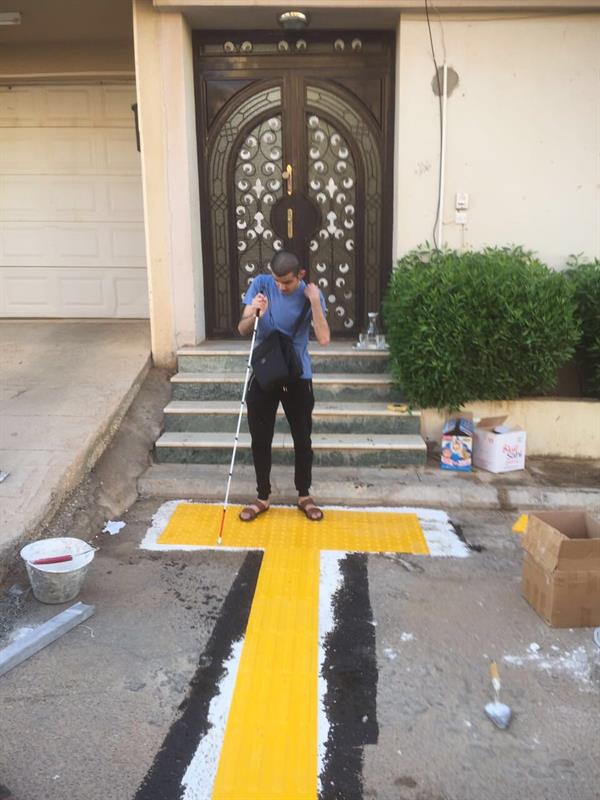 لأول مرة في المملكة.. تنفيذ مسارات تربط منازل المكفوفين بالمساجد لأول مرة في المملكة.. تنفيذ مسارات تربط منازل المكفوفين بالمساجد