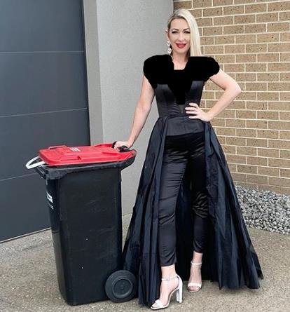 فستان حاوية القمامة فستان حاوية القمامة