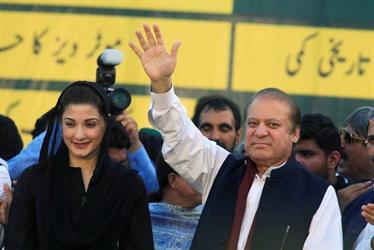 نواز شريف وابنته مريم نواز شريف وابنته مريم