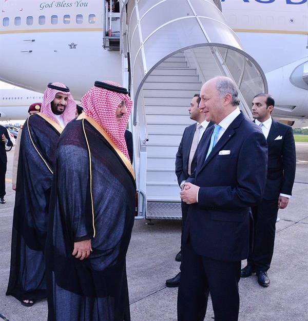 سمو ولي العهد يصل إلى فرنسا في طريقه إلى الولايات المتحدة الأمريكية