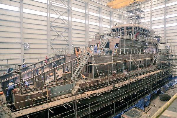 غداً.. تدشين أول سفينة بصناعة سعودية 100% لخفر سواحل الكويت (صور)