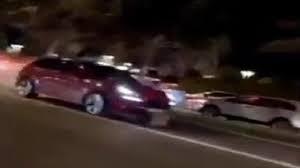 اقتحام فتاة تقود مركبة الممشى الرياضي في الواجھة البحرية بمحافظة جدة