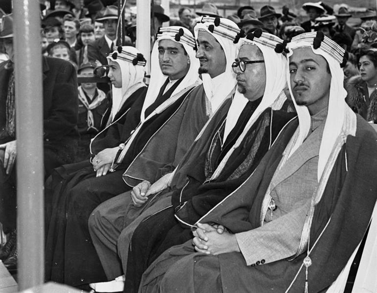 في ذكرى وفـاته.. محطات في حياة الملك فهد بن عبدالعزيز في ذكرى وفـاته.. محطات في حياة الملك فهد بن عبدالعزيز