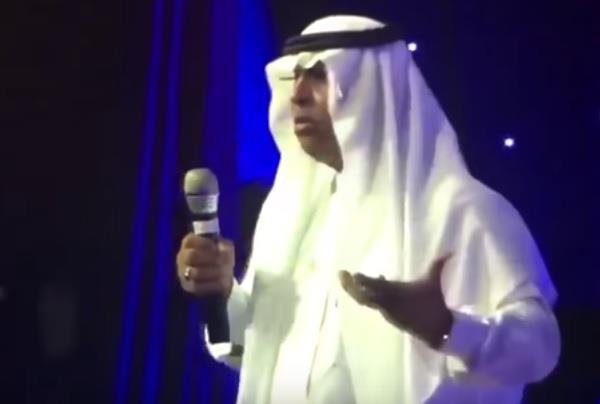 أخبار 24 بالفيديو مدير جامعة أم القرى يتلفظ بعبارة عنصرية خلال محاضرة له ومغردون يطالبونه بالاعتذار