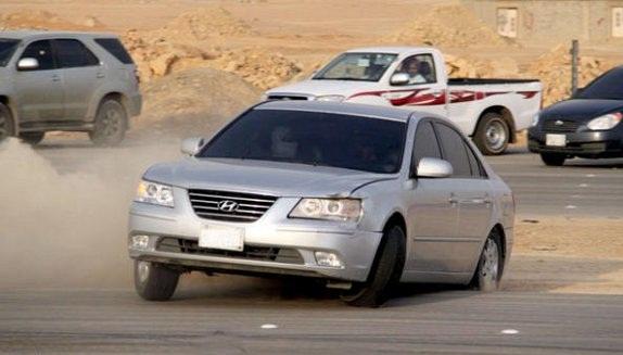 أخبار 24 الرياض مفحط يقتل خادمة دهسا بحديقة حي الجزيرة
