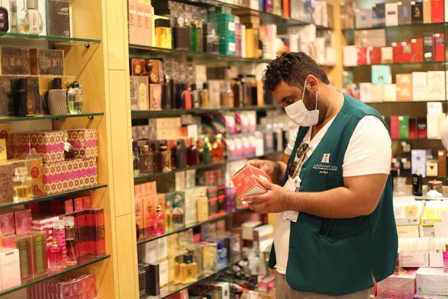 لحوم فاسدة وحليب سيئ التخزين.. 