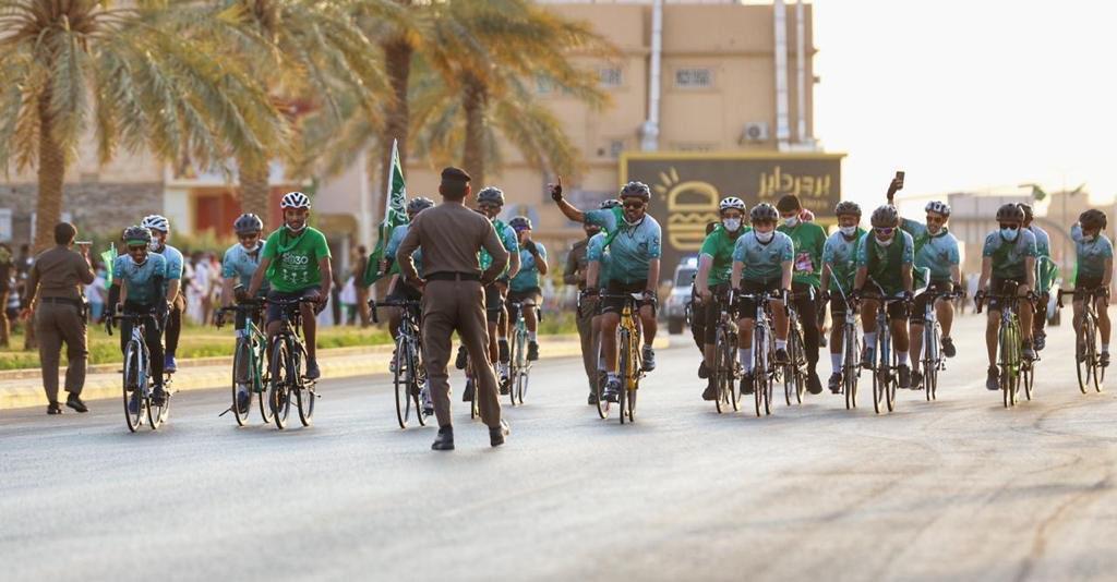 قطعوا مسافة 90 كلم.. 