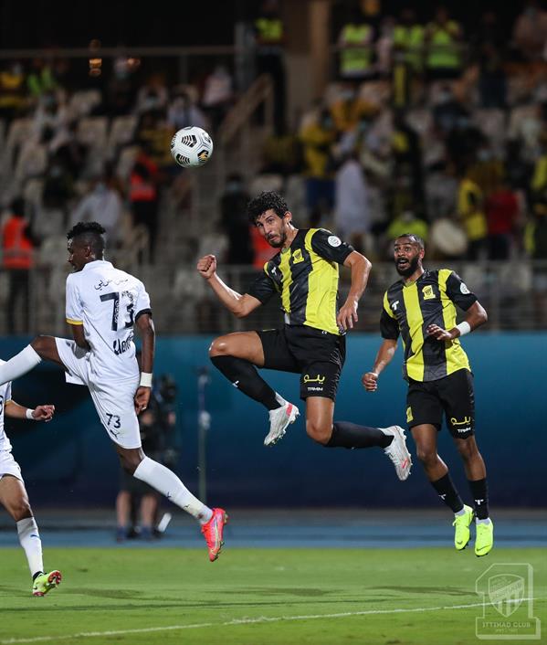 مباراة الاتحاد والعين