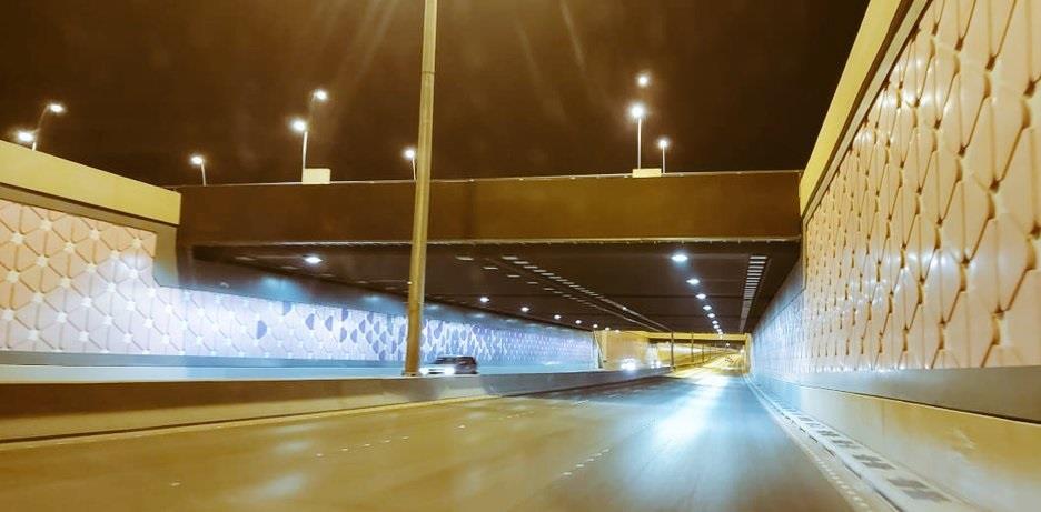 بدء تركيب لوحات إلكترونية على جسور الرياض 