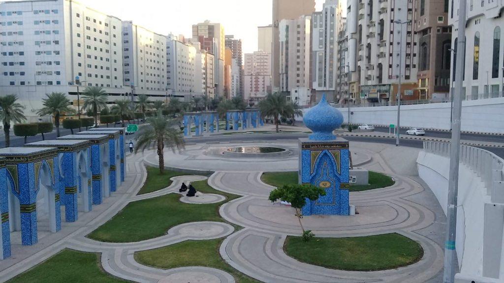 زراعة 55 ألف زهرة على طريق المسجد الحرام بمكة 