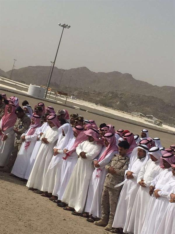 تشييع جثمان أول شهيد بـ