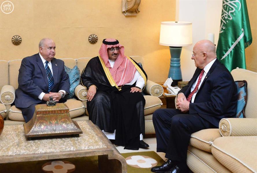 سمو ولي العهد يستقبل مدير جهاز الاستخبارات الأمريكية