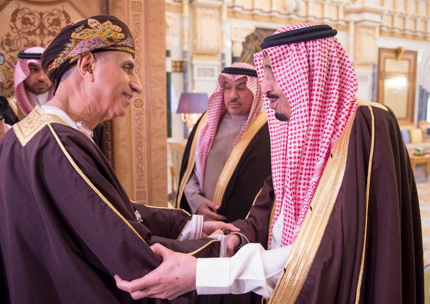 خادم الحرمين يستقبل نائب رئيس وزراء عمان