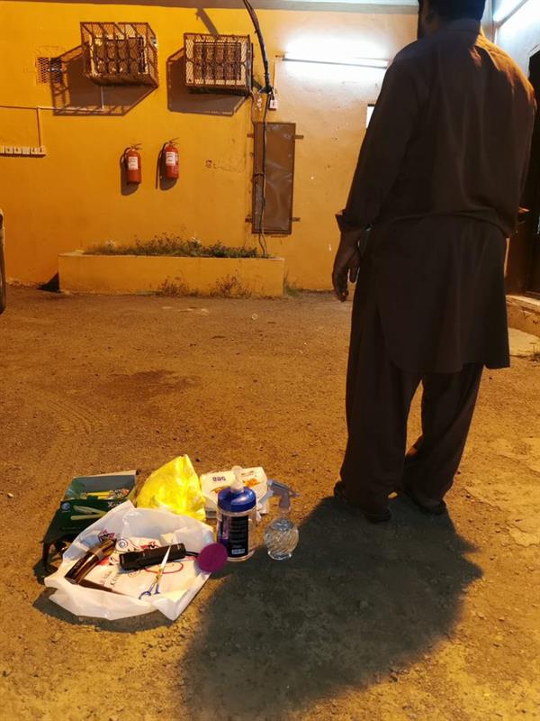 الوافد بعد القبض عليه