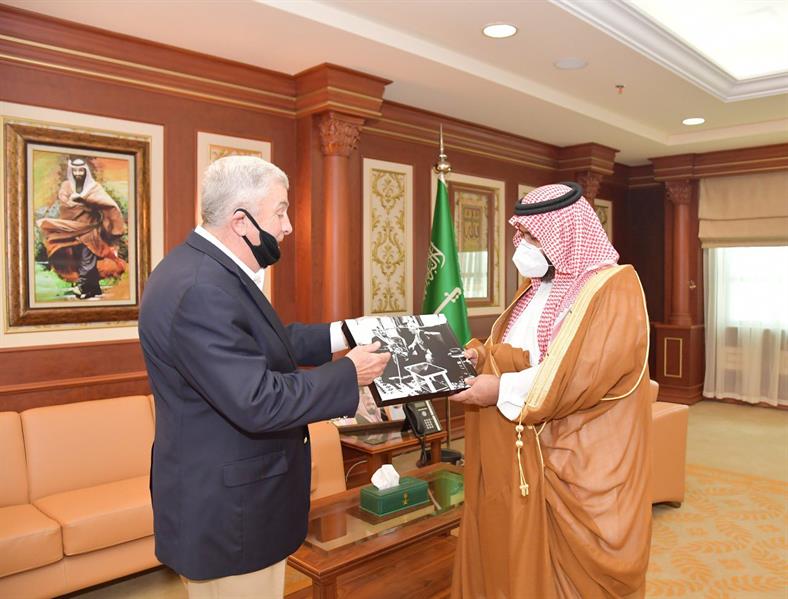 الامير محمد بن عبدالعزيز