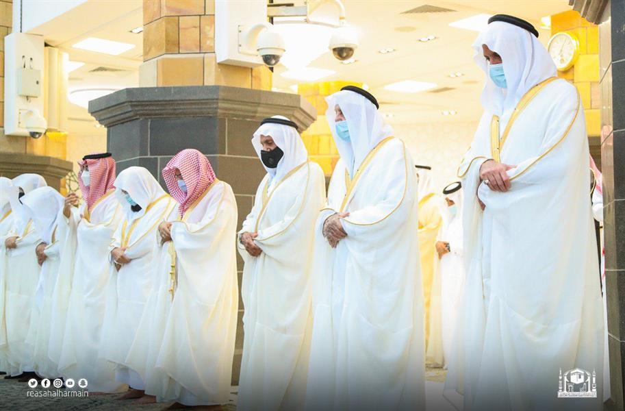 صلاة وخطبة عيد الأضحى من المسجد الحرام 