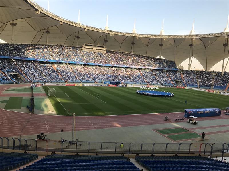 شاهد.. إستاد الملك فهد كامل العدد بمشجعي الهلال قبل انطلاق ذهاب نهائي آسيا