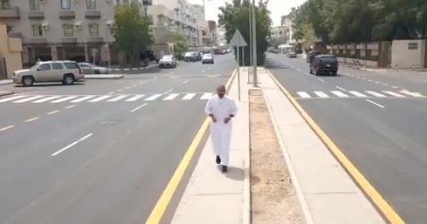استغرق أحدها 5 أيام فقط الشقيري يستعرض تجربة صيانة وإصلاح عيوب الشوارع في جدة فيديو أخبار 24