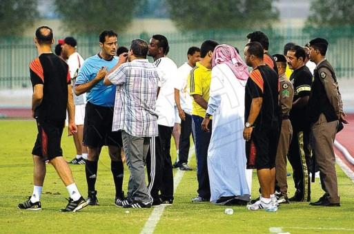 جانب من المشادات الكلامية بين الهاجري والبحيصي