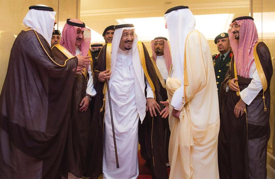 خادم الحرمين يصل مكة المكرمة لقضاء العشر الأواخر من رمضان بجوار بيت الله الحرام