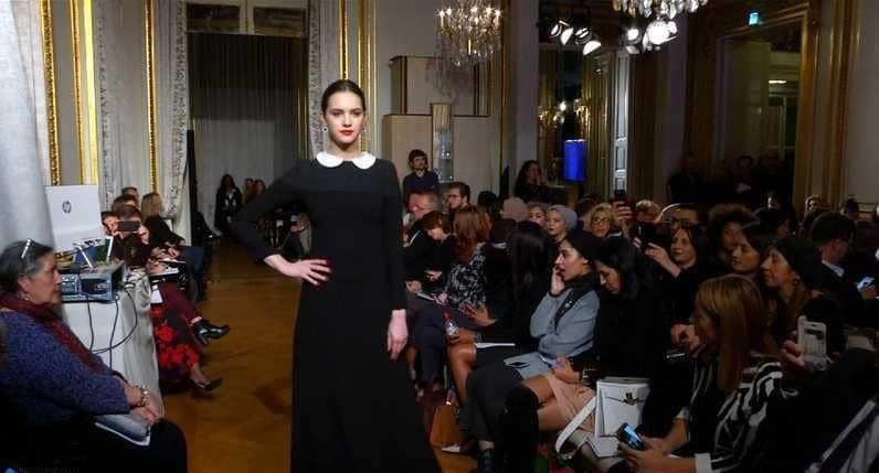 لأول مرة.. عرض للأزياء 