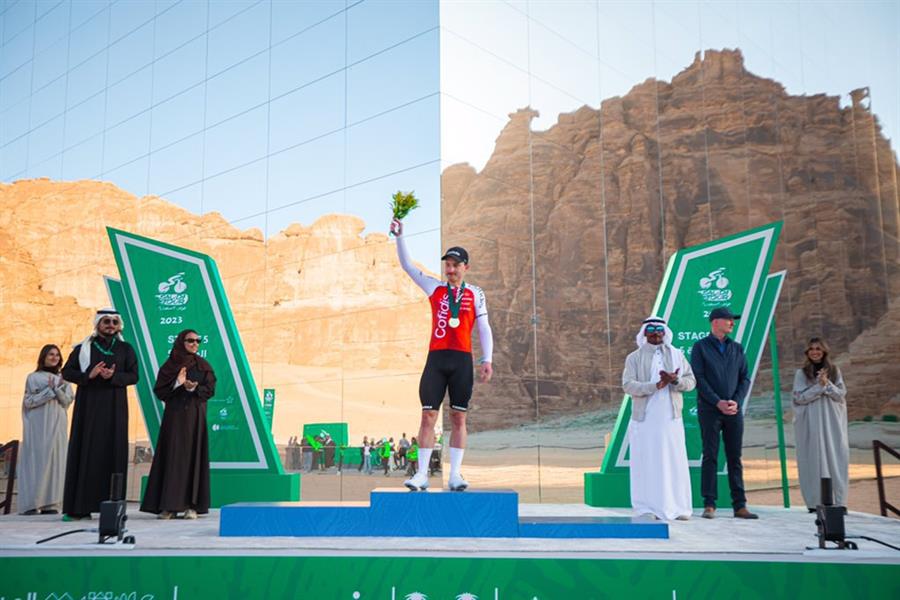 تتويج الفائزين بسباق طواف السعودية 2023
