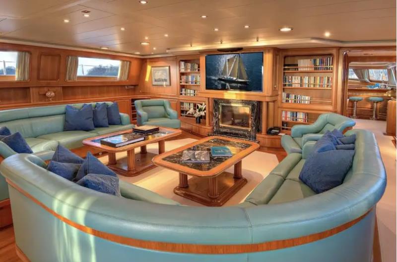  يخت فاخر استضاف مليارديرات ومشاهير للبيع مقابل 11 مليون دولار