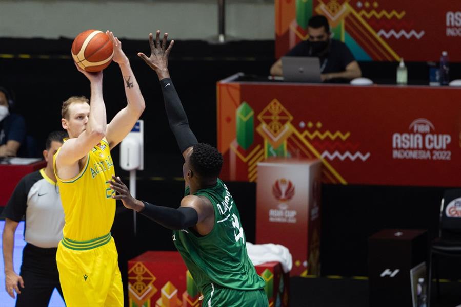 أخضر السلة يخسر من أستراليا في ثاني مبارياته في نهائيات البطولة الآسيوية (صور)