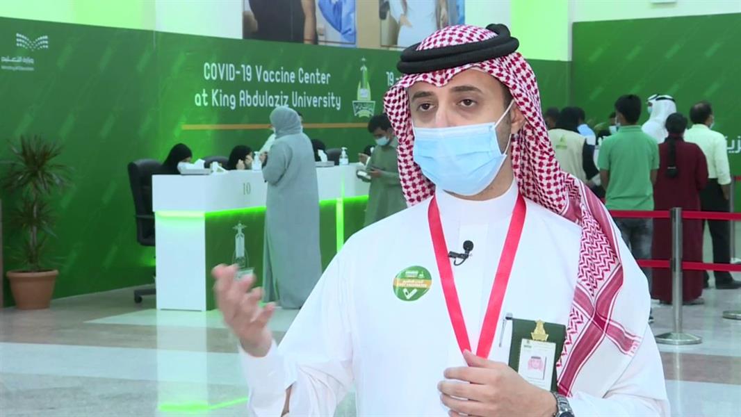  تخصيص عيادتين لاستقبال المتحدثين بلغة الإشارة في مركز تلقي اللقاحات بجدة (فيديو)