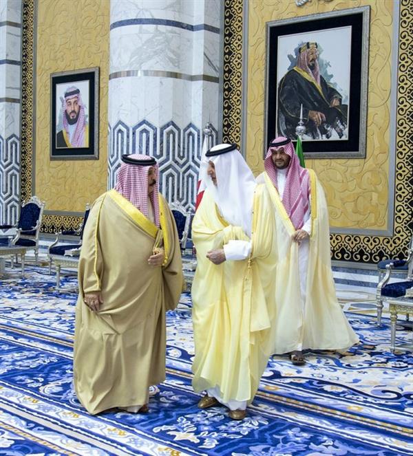 الملك حمد بن عيسى يصل إلى جدة في زيارة للمملكة