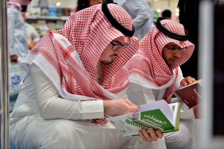  حضور كثيف في أول يومين لمعرض الرياض للكتاب