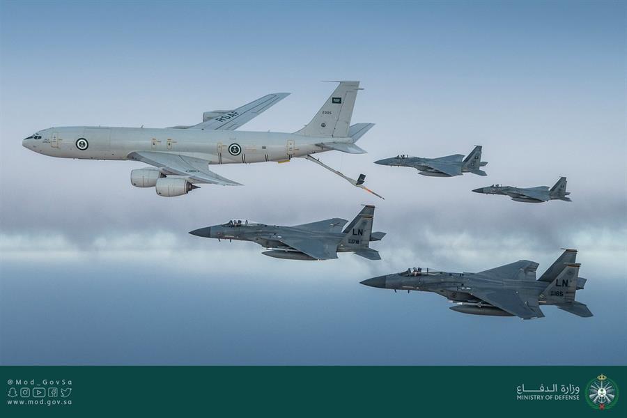 جانب من المقاتلات جانب من المقاتلات