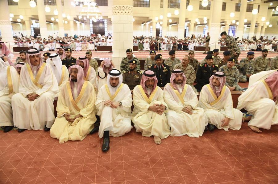 أمير منطقة الرياض الأمير فيصل بن بندر