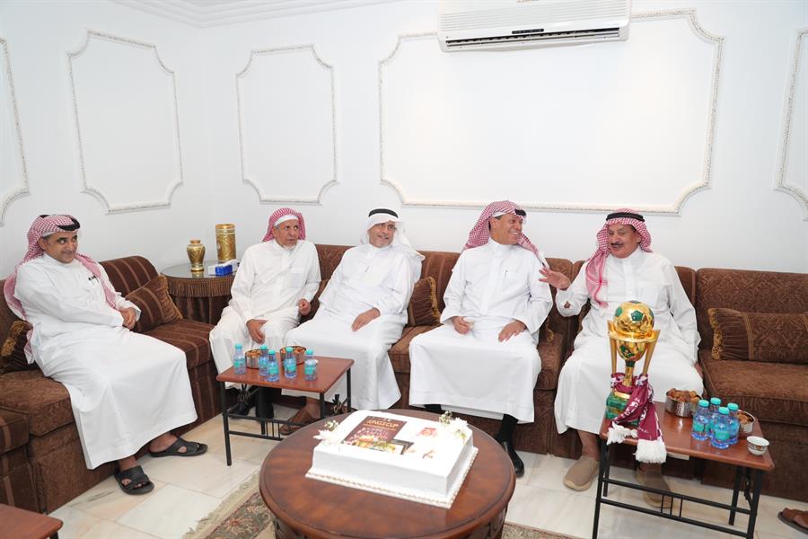 مأدبة عشاء لمجلس 