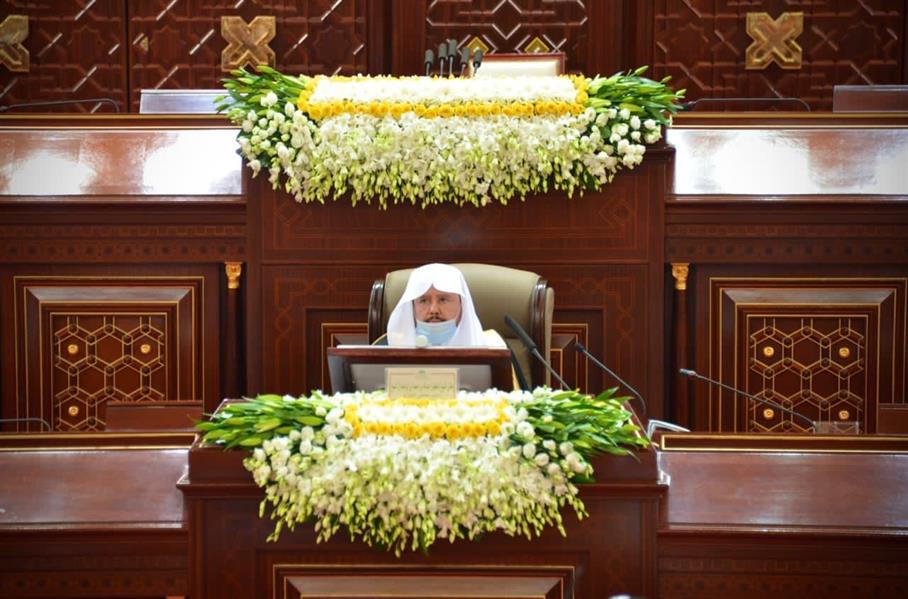 رئيس وأعضاء مجلس الشورى يؤدون القسم أمام خادم الحرمين  