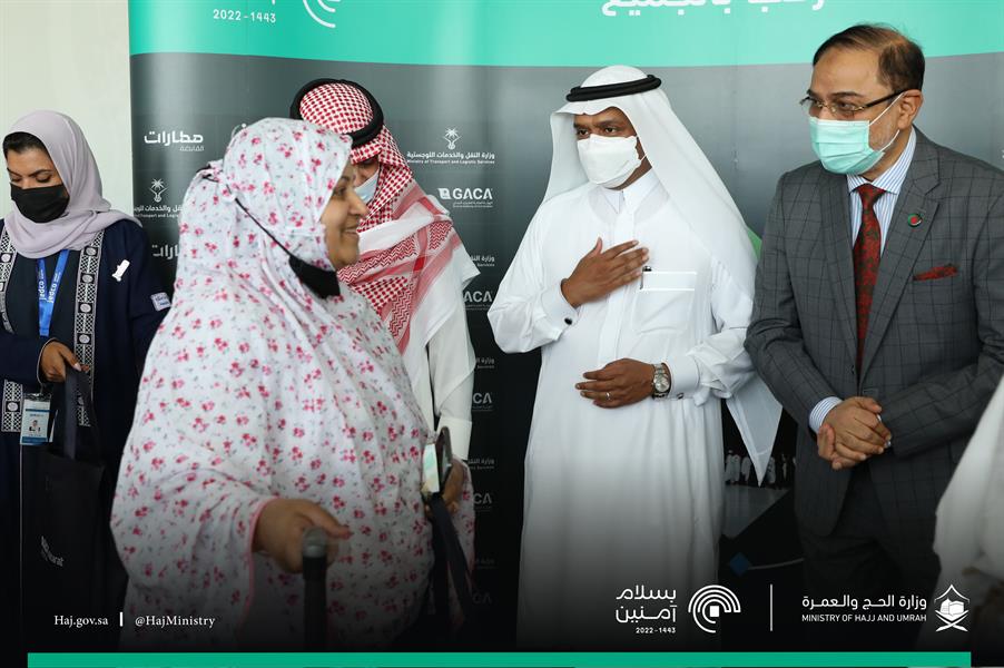 مطار الملك عبد العزيز الدولي بجدة يستقبل أول رحلة للحجاج القادمين من جمهورية بنغلاديش مطار الملك عبد العزيز الدولي بجدة يستقبل أول رحلة للحجاج القادمين من جمهورية بنغلاديش