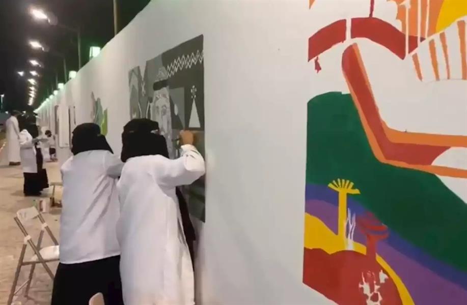 جداريات طويلة