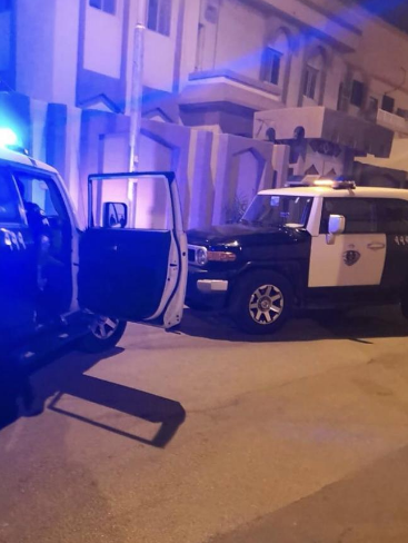 أخبار 24 بريدة ضبط عمالة استغلوا 3 شقق سكنية لصيانة الجوالات