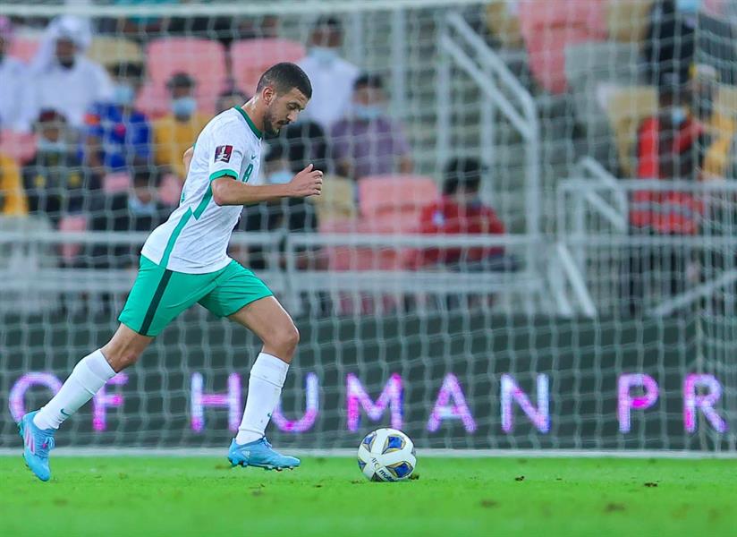 التعادل السلبي يُسيطر على الشوط الأول من مباراة 