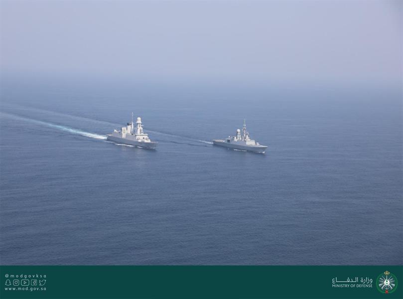 البحرية السعودية" تنفذ تمرين عبور مع نظيرتها الفرنسية