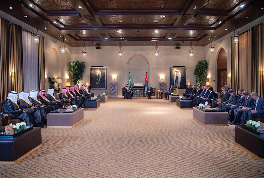 الأمير محمد بن سلمان يصل الأردن.. والملك عبدالله في مقدمة مستقبليه