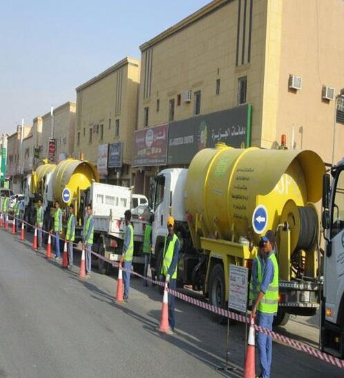 شاهد.. أمانة الرياض تعلن استعداداتها لموسم الأمطار.. بألفي مراقب ومئات المعدات ونظام الـ