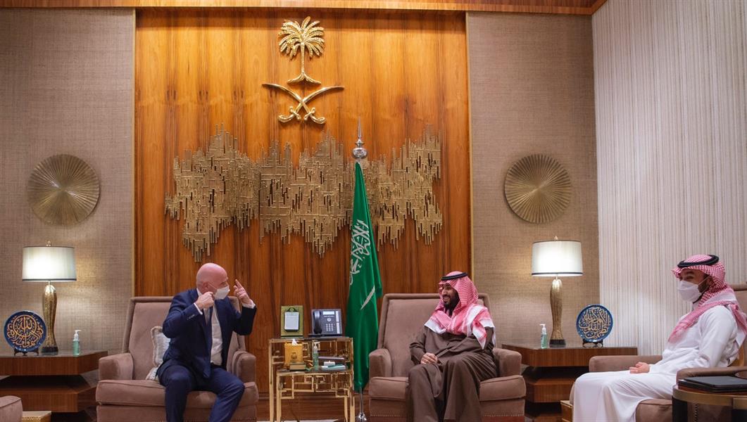 الأمير خالد مع وزير الدفاع العراقي