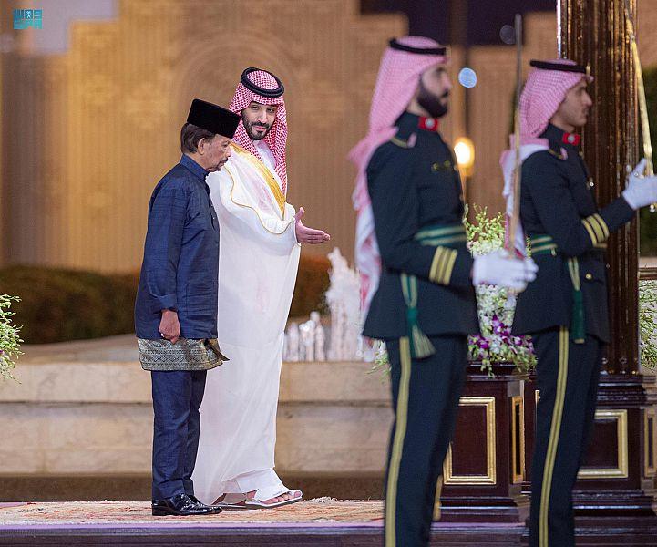 ولي العهد يبحث مع سلطان بروناي سبل تطوير التعاون ولي العهد يبحث مع سلطان بروناي سبل تطوير التعاون