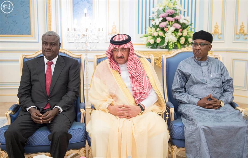  خادم الحرمين الشريفين يستقبل فخامة رئيس جمهورية تشاد