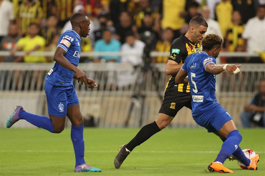 مباراة سابقة بين الاتحاد والهلال
