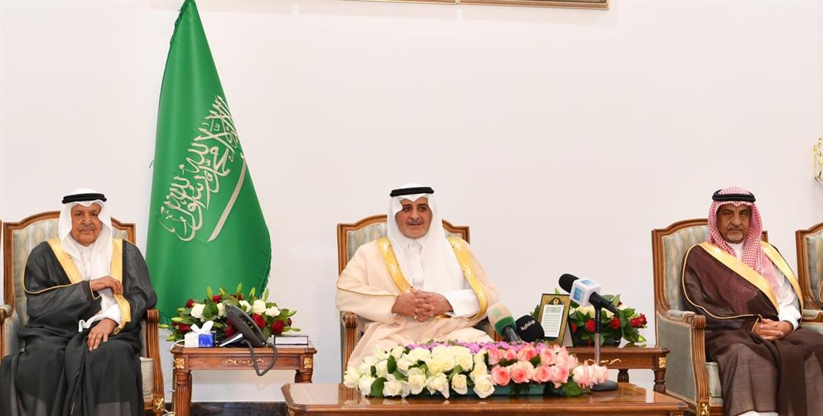 أمير تبوك يزور منفذ حالة عمار أمير تبوك يزور منفذ حالة عمار