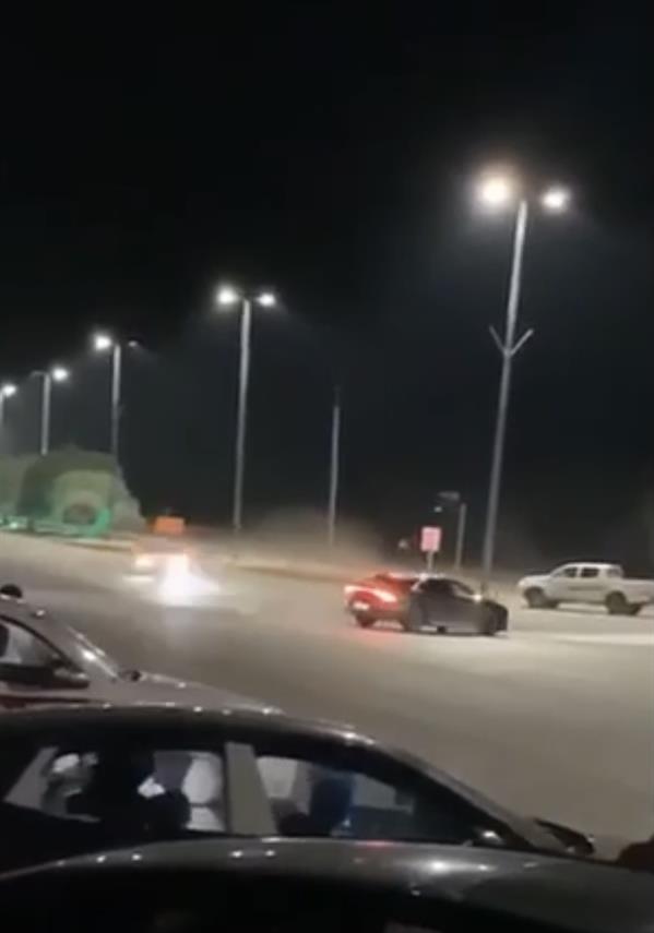"المرور" يطيح بقائد مركبة مارس "التفحيط" في مخطط بالجوف 